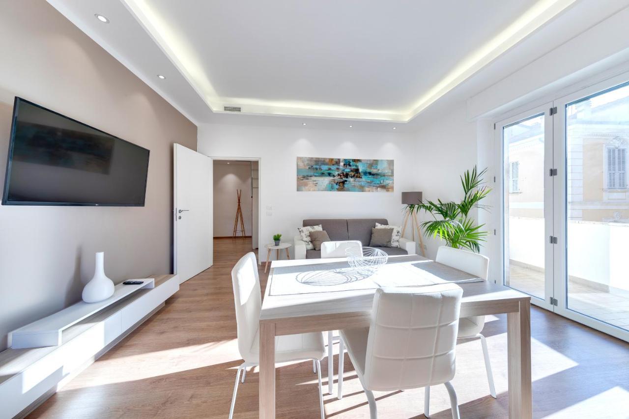 Ariston - Ciclabile Appartamento In Centro Al Mare Con Balcone サンレモ エクステリア 写真